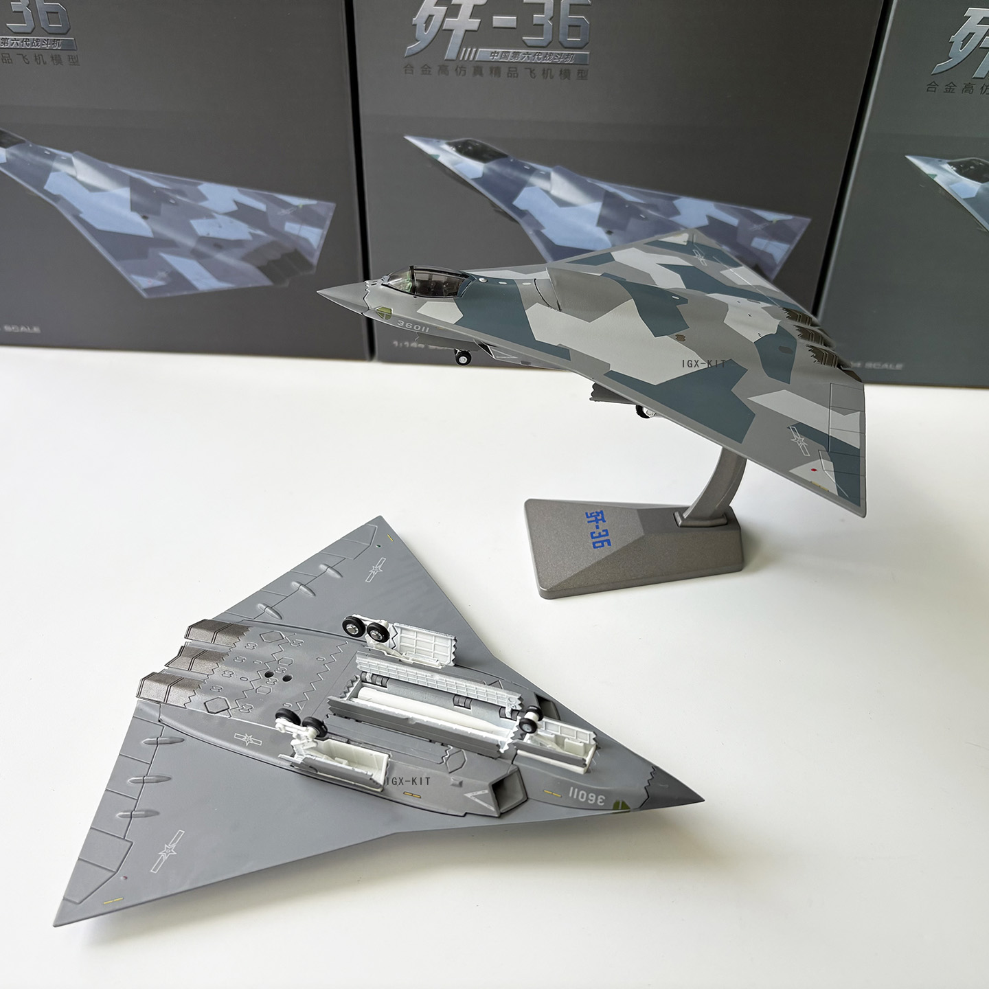 Modelo de Caça J-36 Chinês de  - Model Kit Aircraft avaliação e preço