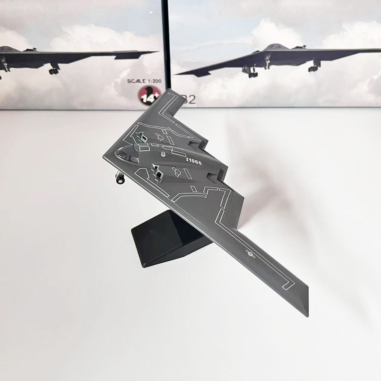 Modelo de Avião B2A da USAF em - Model Kit Aircraft avaliação e preço