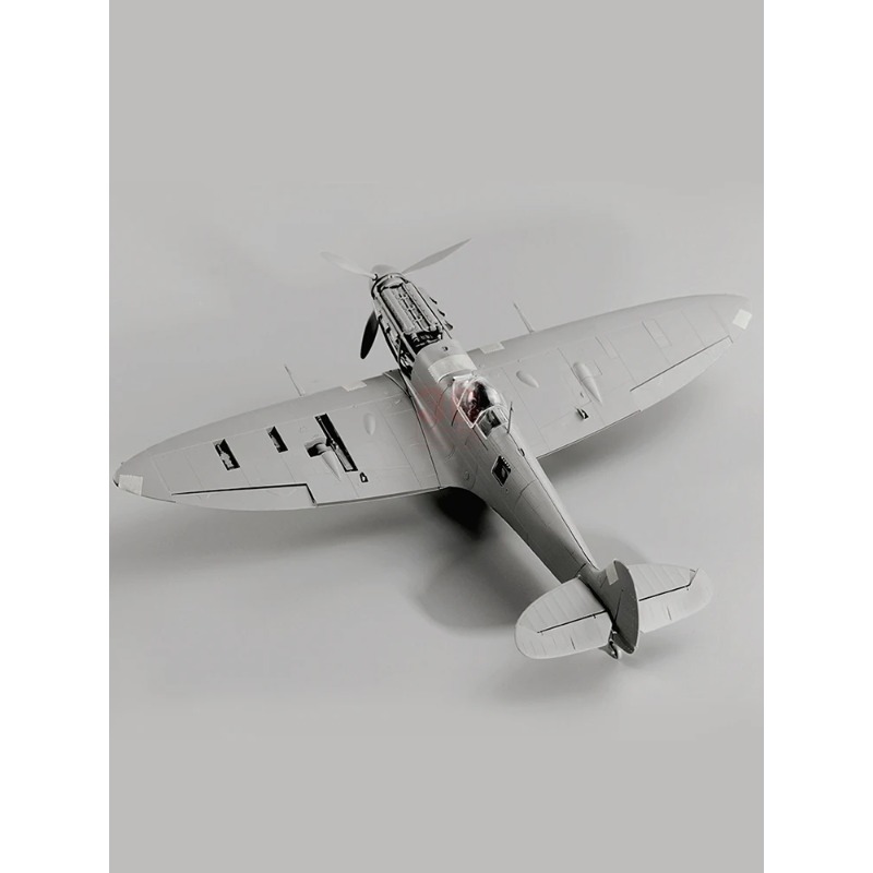 Kits de construção de modelos  - Model Kit Spitfire avaliação e preço