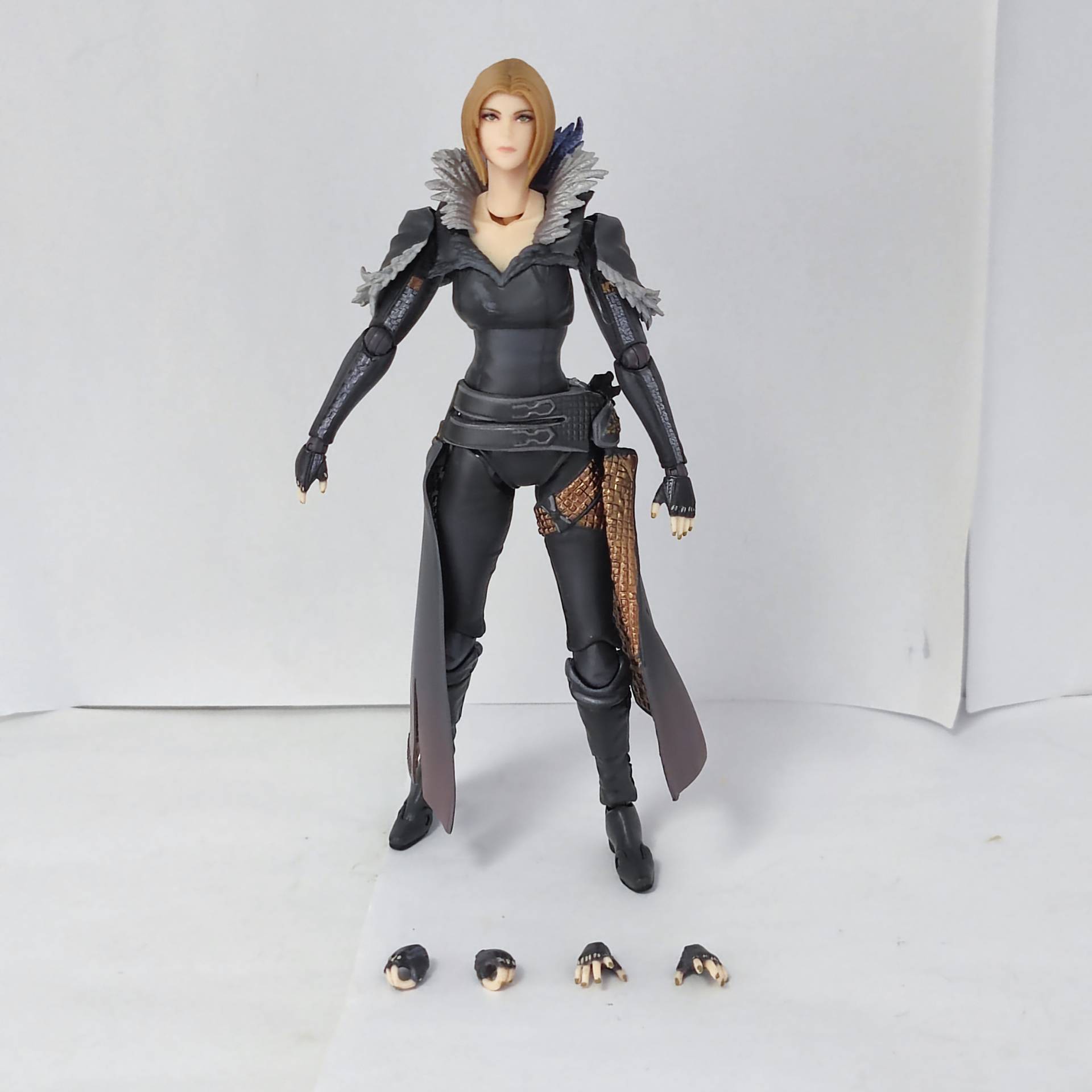 Figura solta oficial Hugo Kupk - Model Kit Final Fantasy avaliação e preço