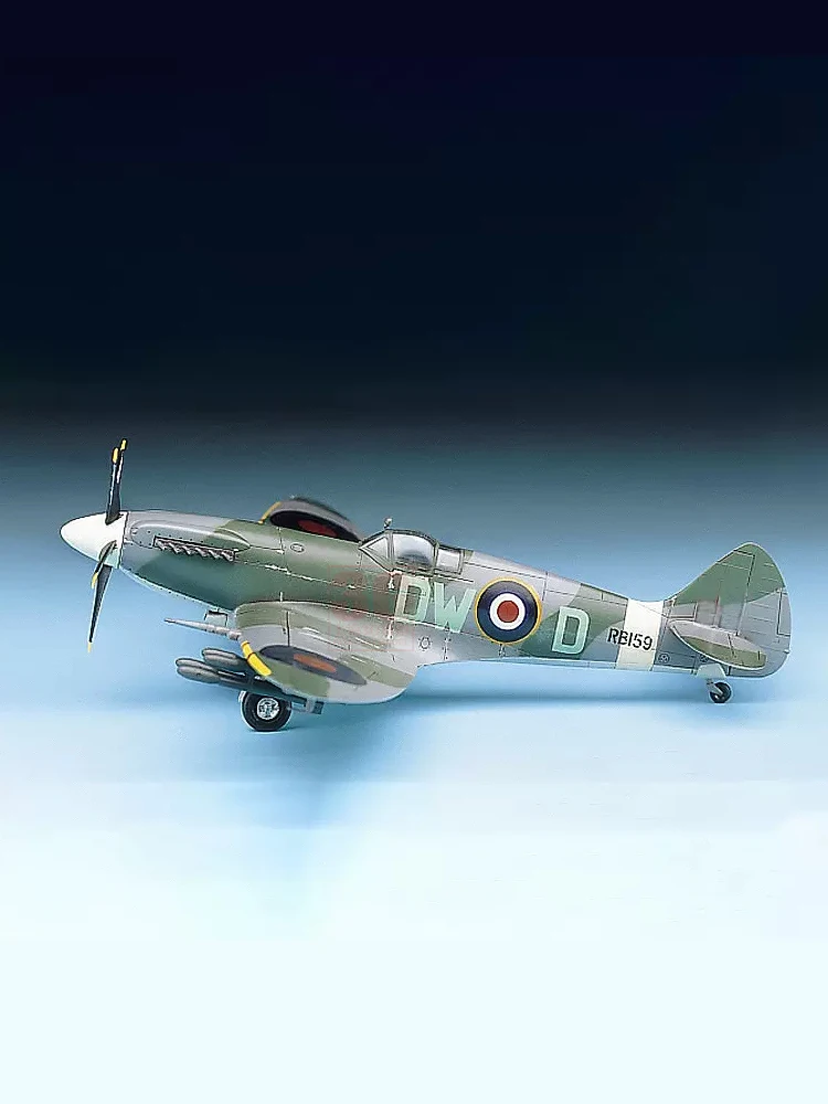 Kit de modelo de avião montado - Model Kit Spitfire avaliação e preço